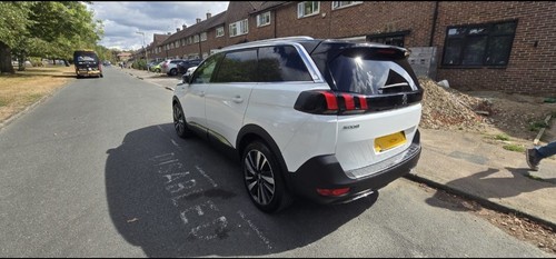 Peugeot 5008 seater - 7,